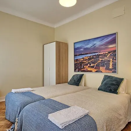 Admiral Dachgeschoss By Interhome Appartement Lissabon