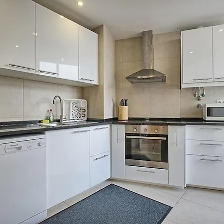 Admiral Dachgeschoss By Interhome Apartmán