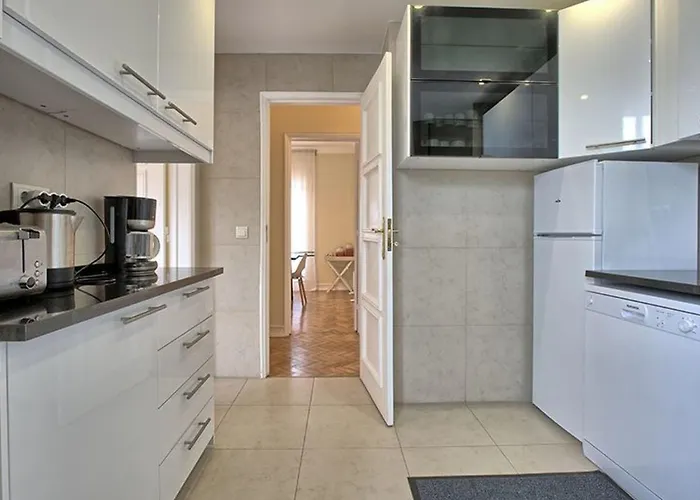 Admiral Dachgeschoss By Interhome Lisbon